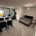 Kyrenia Center, 1Room Bluepalm Site With Pool