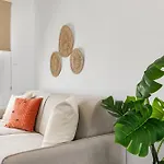 Kato Paphos Apartment | Prime Location By Vichy Holidays