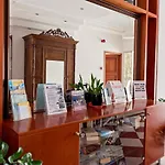 Pyramos Hotel