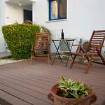 Ron\'S Pergola Apartment