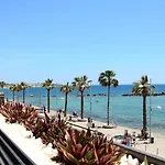 Phaedrus Living Seaview Luxury Flat Marina Court 213