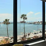 Phaedrus Living Seaview Luxury Flat Marina Court 213
