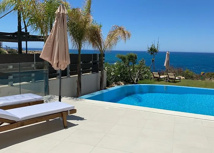 Adonis Beach Villas No.32