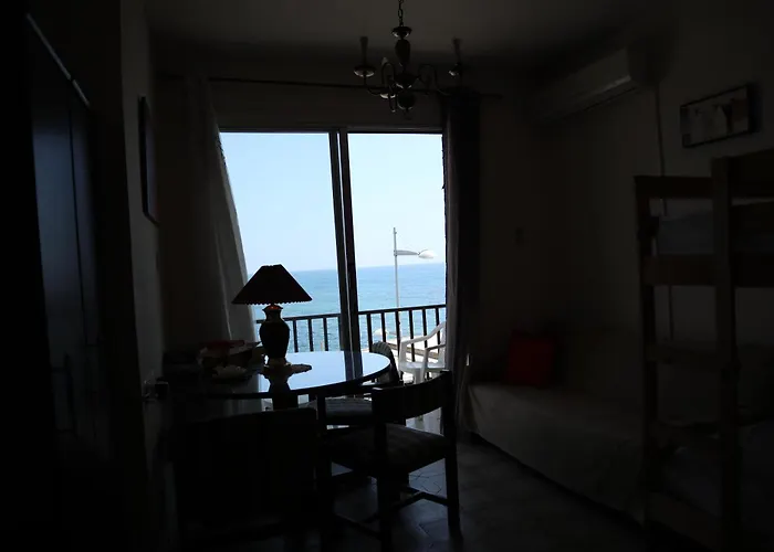 777 Beach Guesthouse