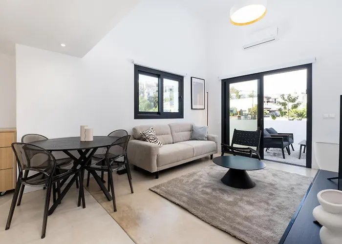 Nilea Court I Apartments