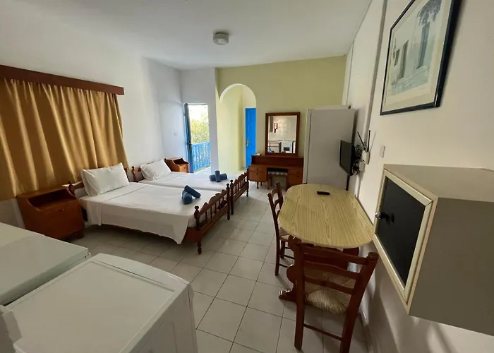 Island Budget Apartments