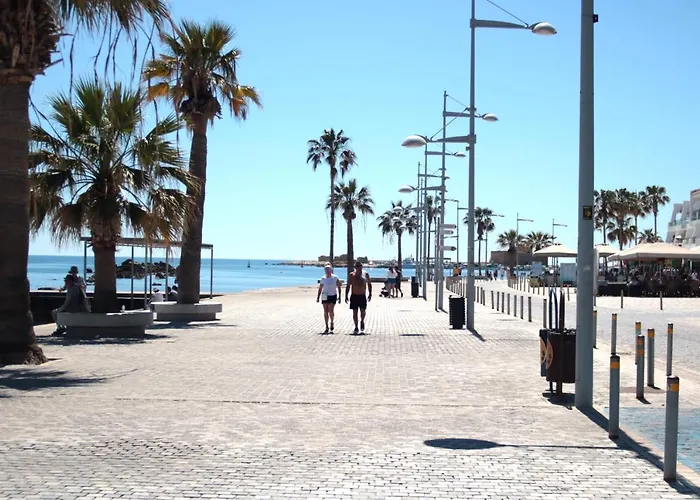 Phaedrus Living Seaview Luxury Flat Marina Court 213