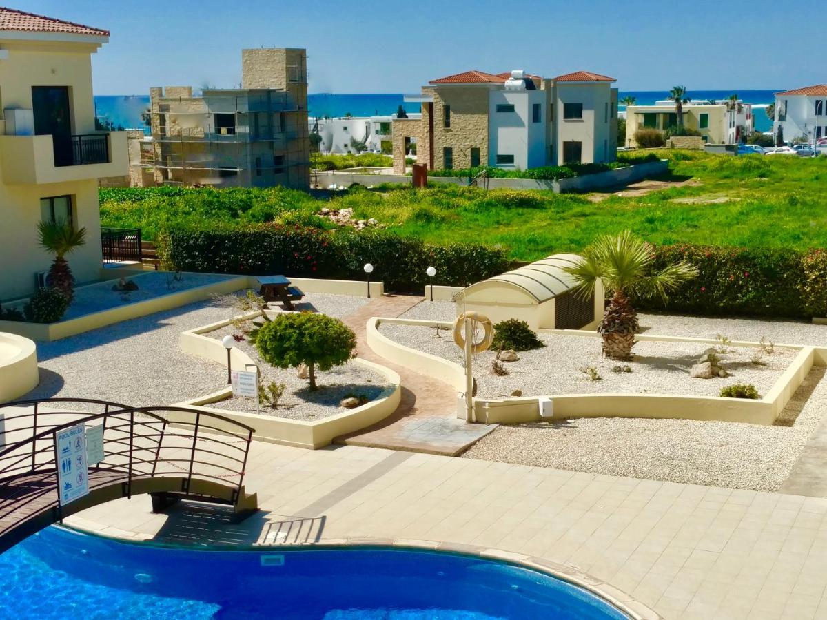 Faros Beach B101 Apartment