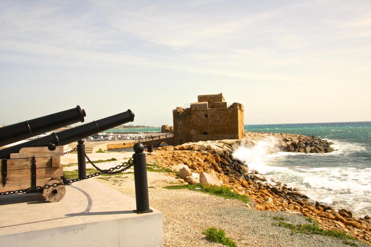 Apartment Faros Beach B101 Paphos