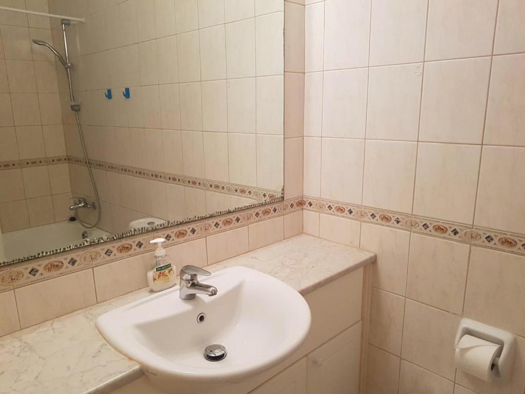 Limnaria Gardens Two Bed With Terrace And Pool Close To Apartment *
