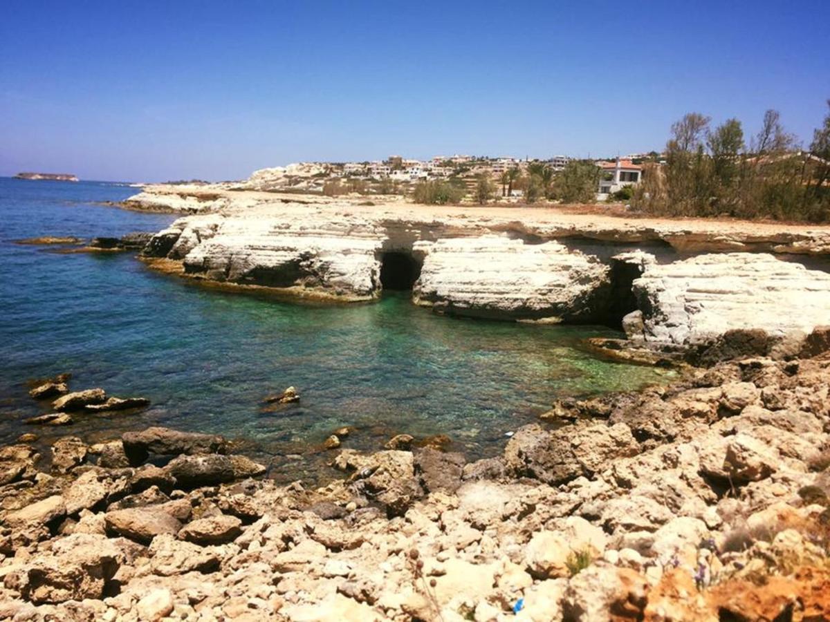 Ground Floor Leading To Pool Eg5, 2 Bedrooms, Free Wifi Paphos
