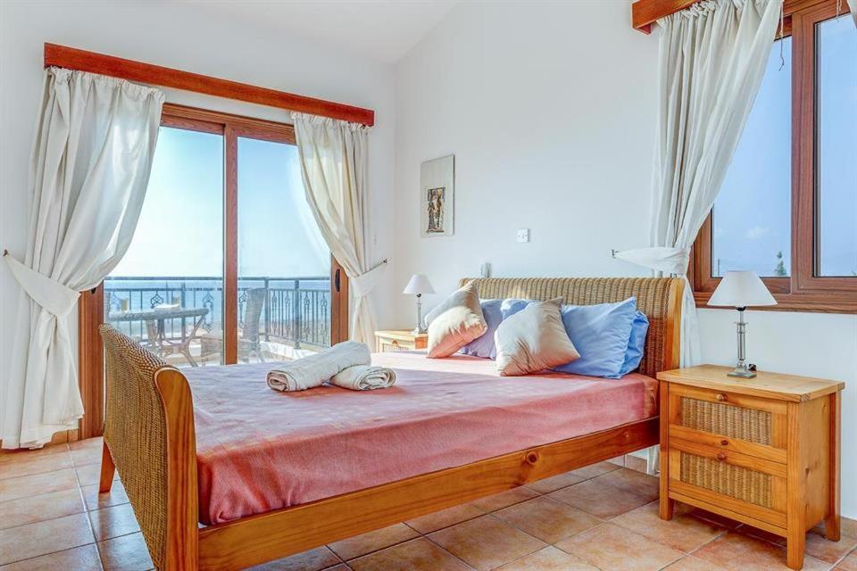 Villa Argaka Beachfront Paphos
