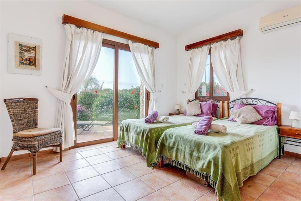 Argaka Beachfront Villa *
