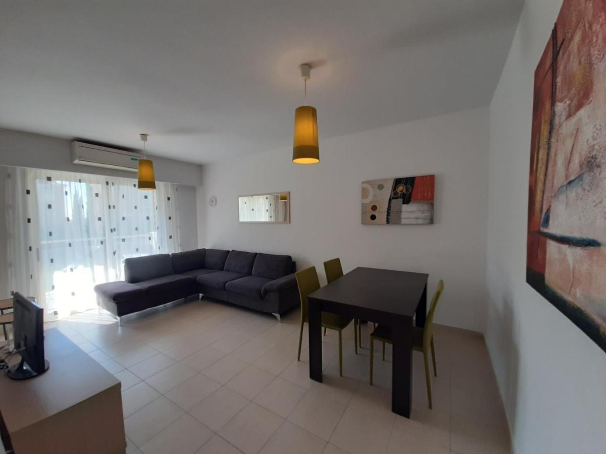Elysia Park Cozy 2 Bedroom Paphos
