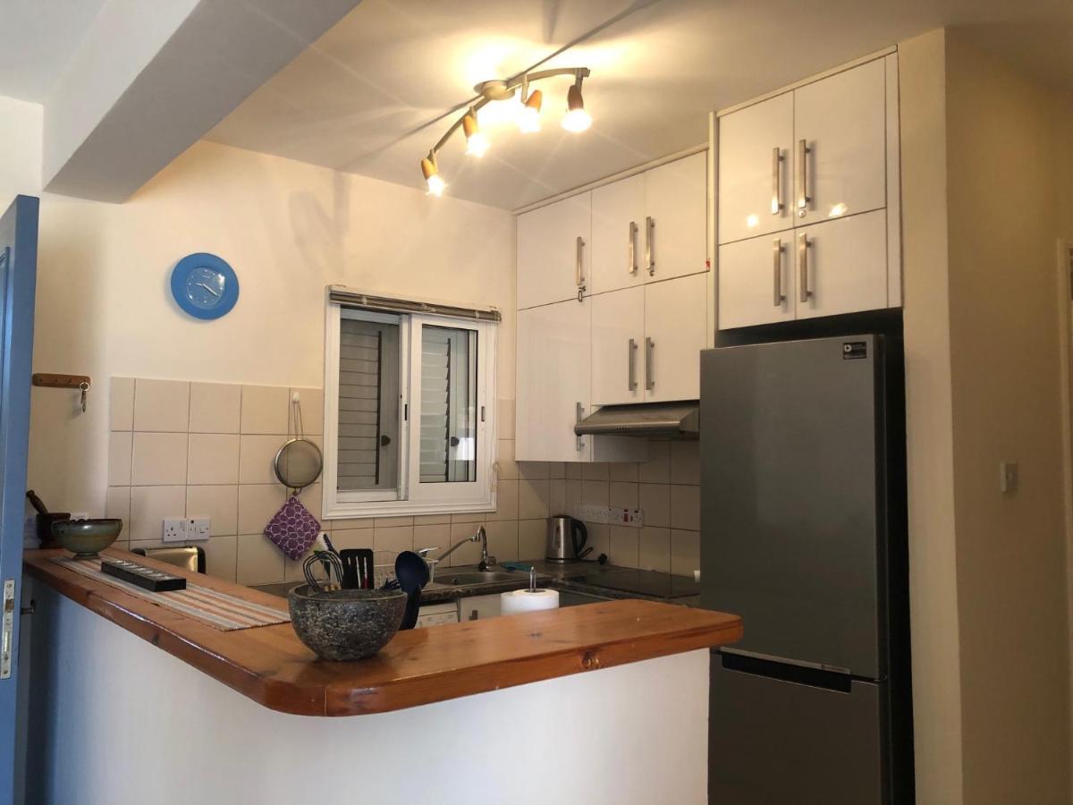 Limnaria - Comfy 2 Bed, 2 Bath Ground Floor Apartamento Paphos