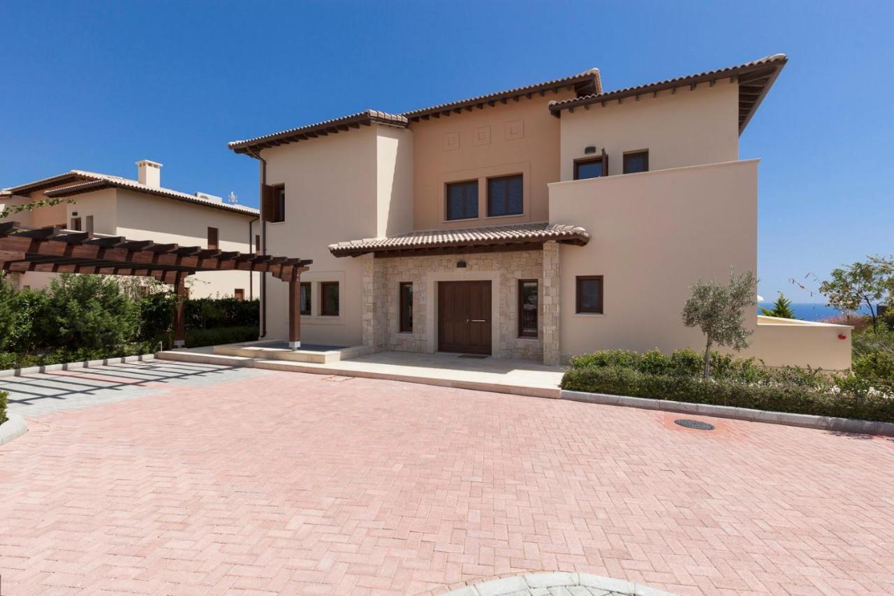 Aphrodite Hills Mythos Collection Villa Iris Private Pool Sea View 5 Bedrooms Paphos *