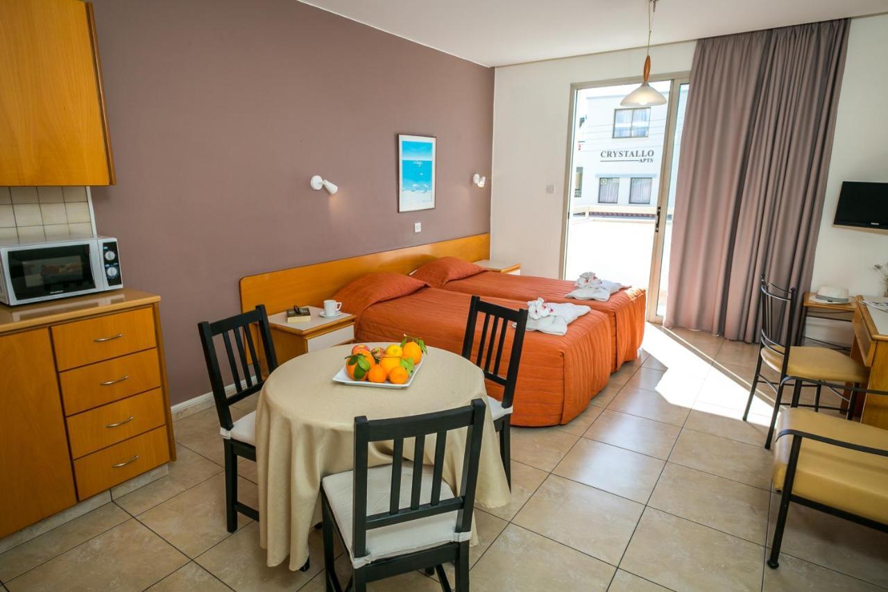 Crystallo Aparthotel