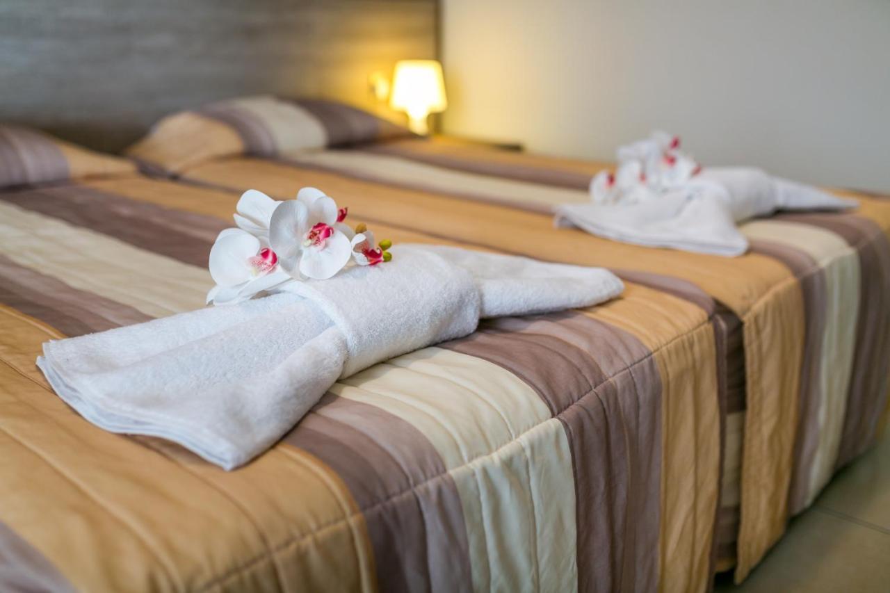 Aparthotel Crystallo 3*