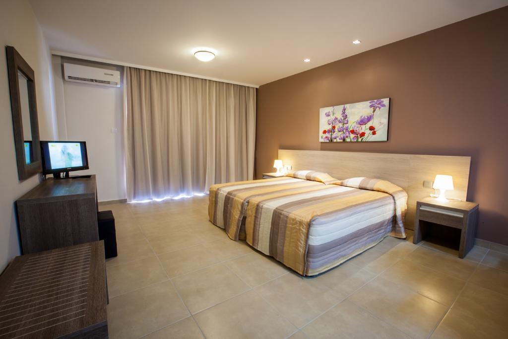 Crystallo 3* Paphos