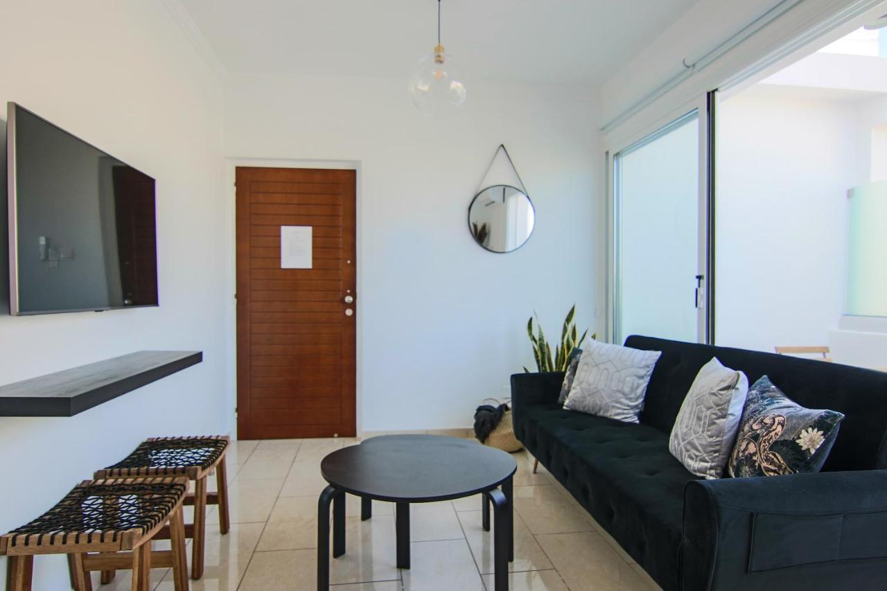 Phaedrus Living: Seaside Luxury Flat Lighthouse 62 * Paphos