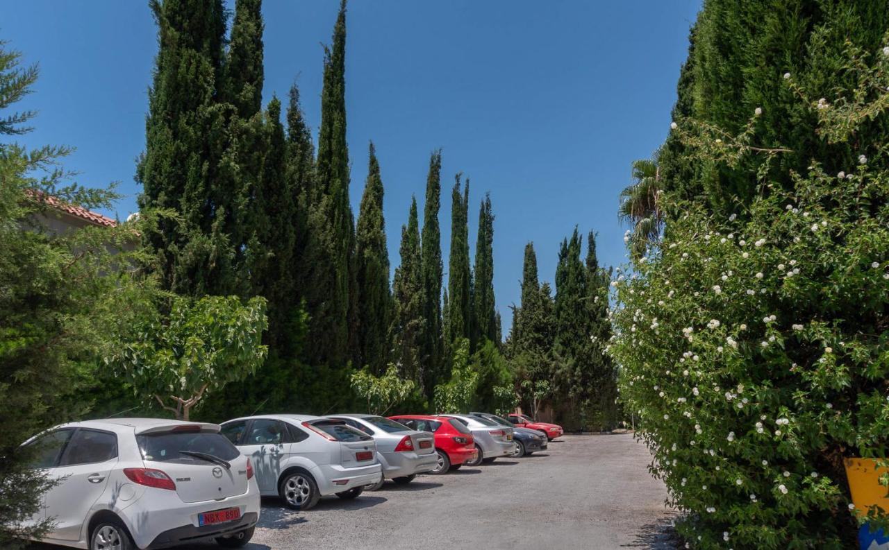Apollonia Hotel Apartments 2*