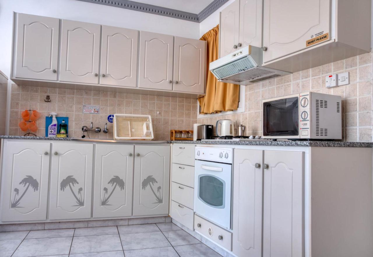 Apollonia Hotel Apartments Aparthotel 2*