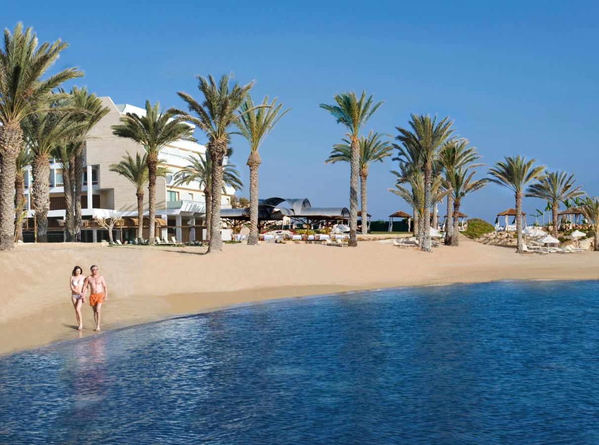 Constantinou Bros Pioneer Beach Hotel 4* Paphos