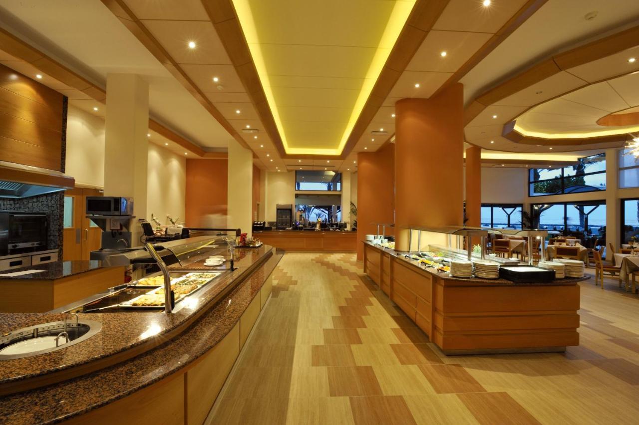 Constantinou Bros Pioneer Beach Hotel 4*
