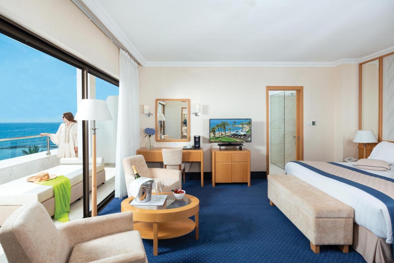 Constantinou Bros Pioneer Beach Hotel Hotel
