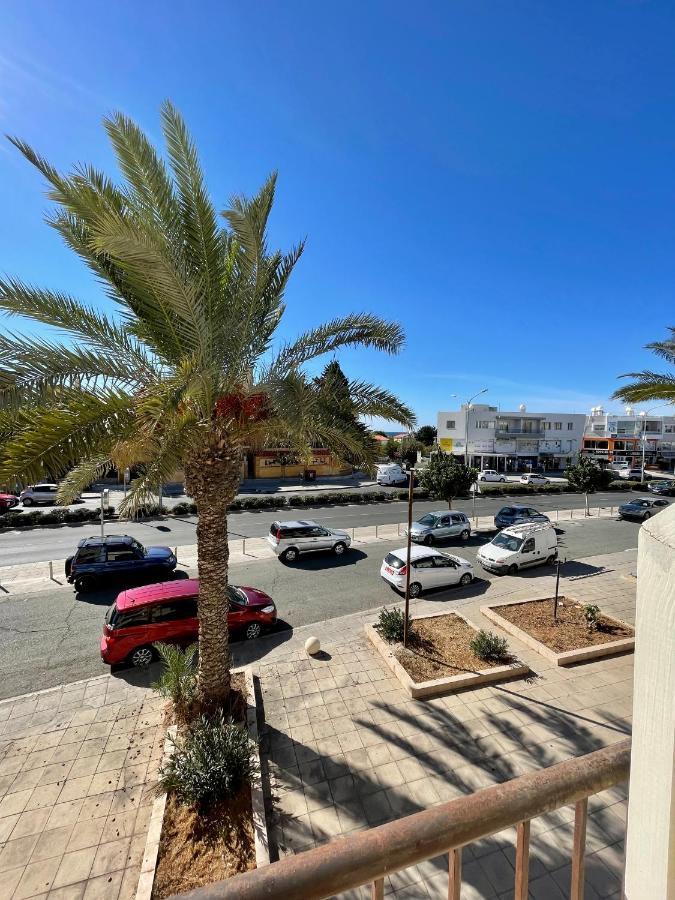 109 Queens Gardens, Paphos