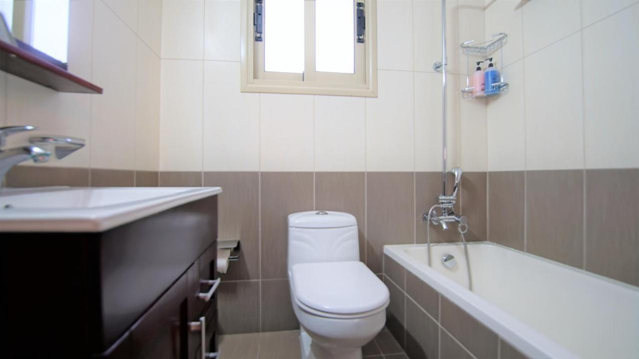 Oracle C-104 2 Bedroom Apartment Paphos