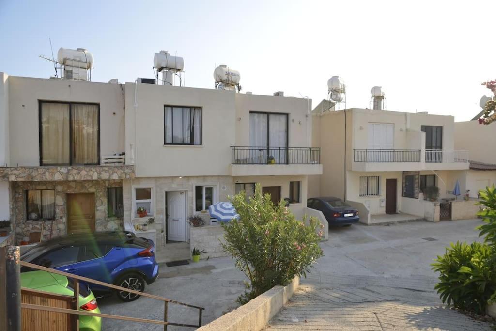 Apartment Isabella Court Townhouse Near Venus And Lidl *