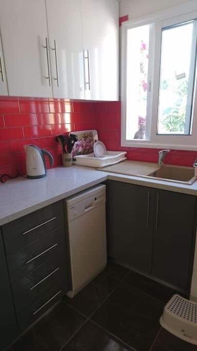 Apartment Isabella Court Townhouse Near Venus And Lidl *