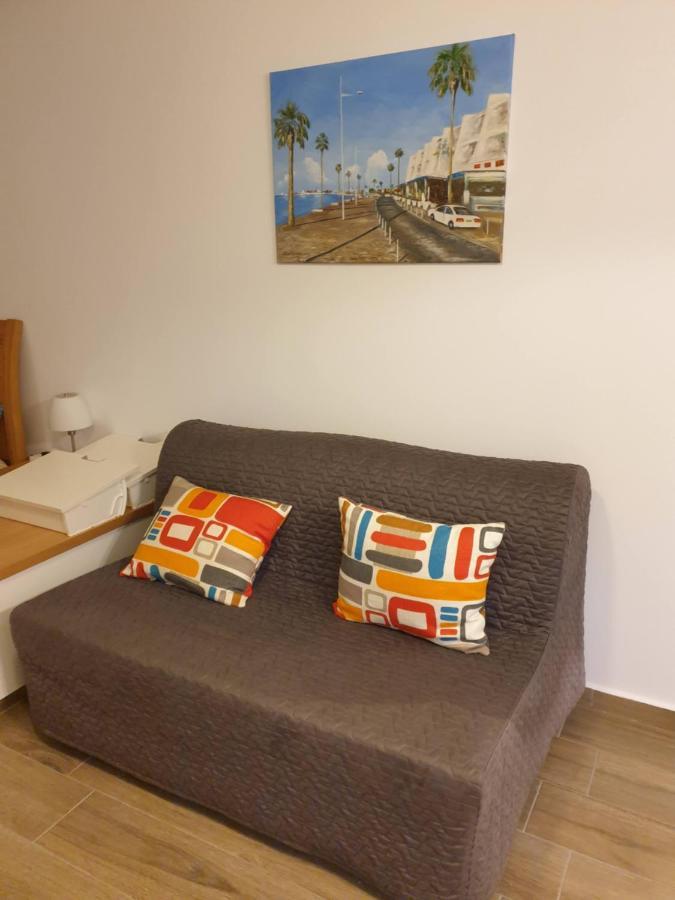 Apartments Apartment *