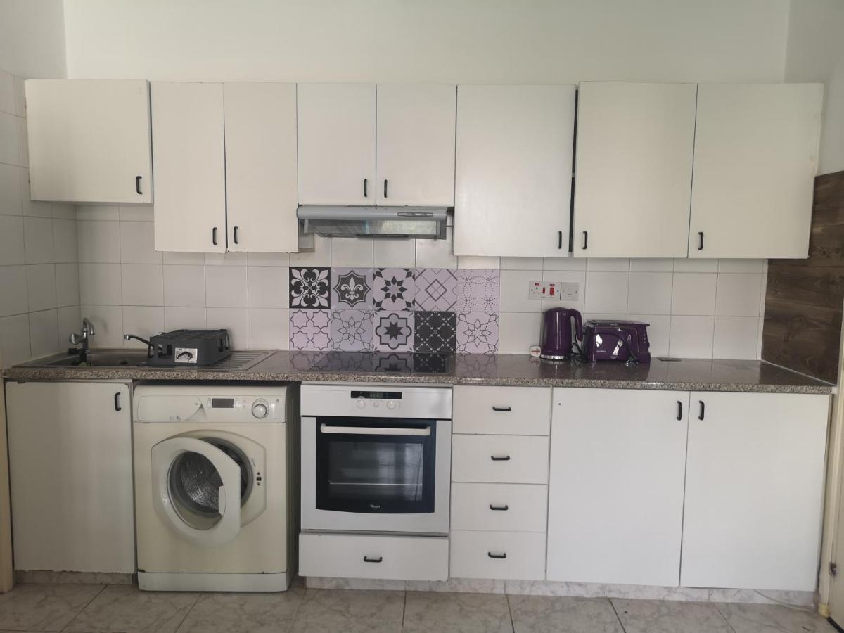 Apartment 1-bed Cosy Close To