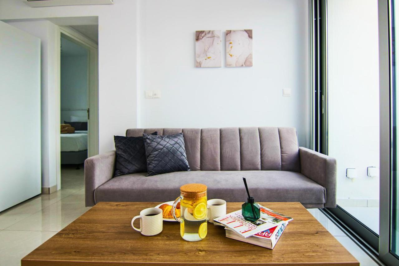 Phaedrus Living - Seaside Executive Flat Harbour 101 Apartment *