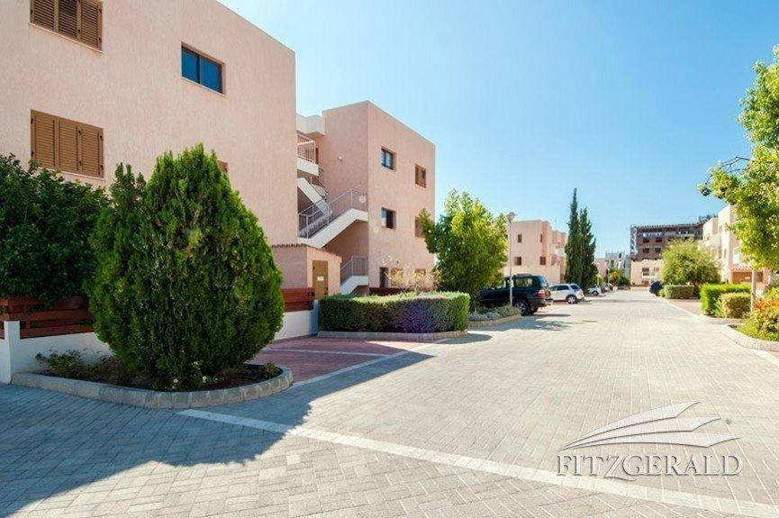 Apartamento 1 Bedroom Garden Flat, Sleeps 4 *