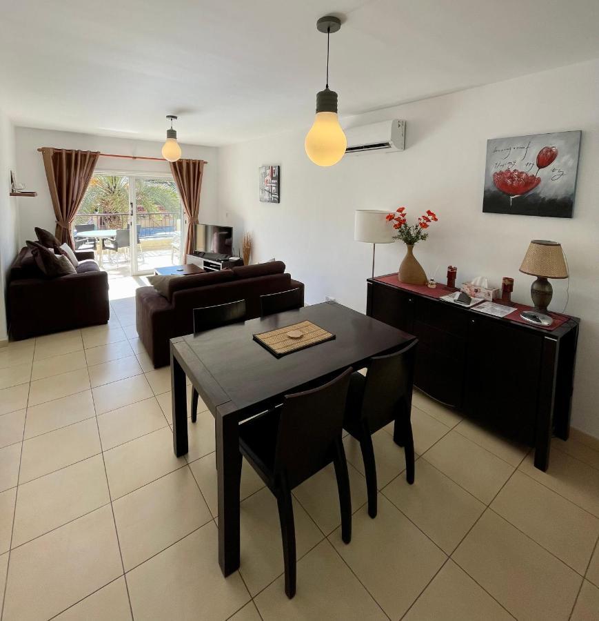109 Queens Gardens, Apartment