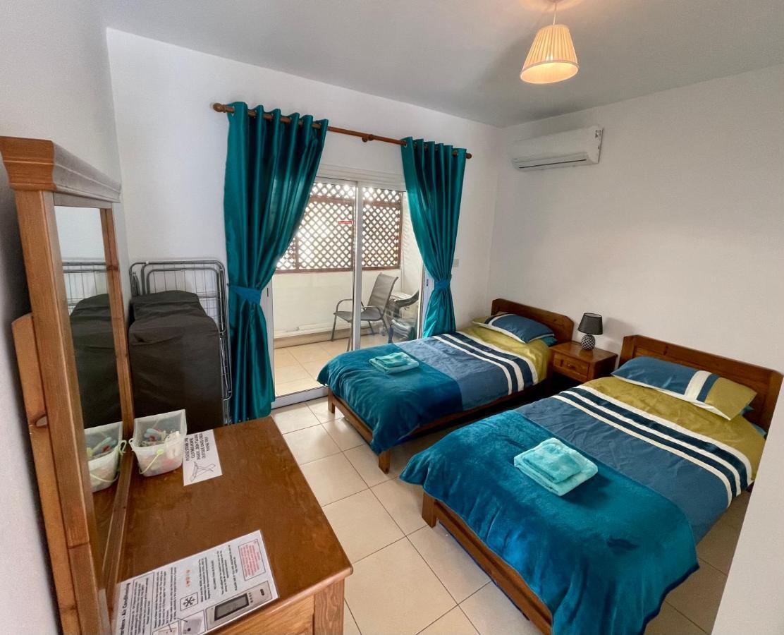 109 Queens Gardens, Apartment *