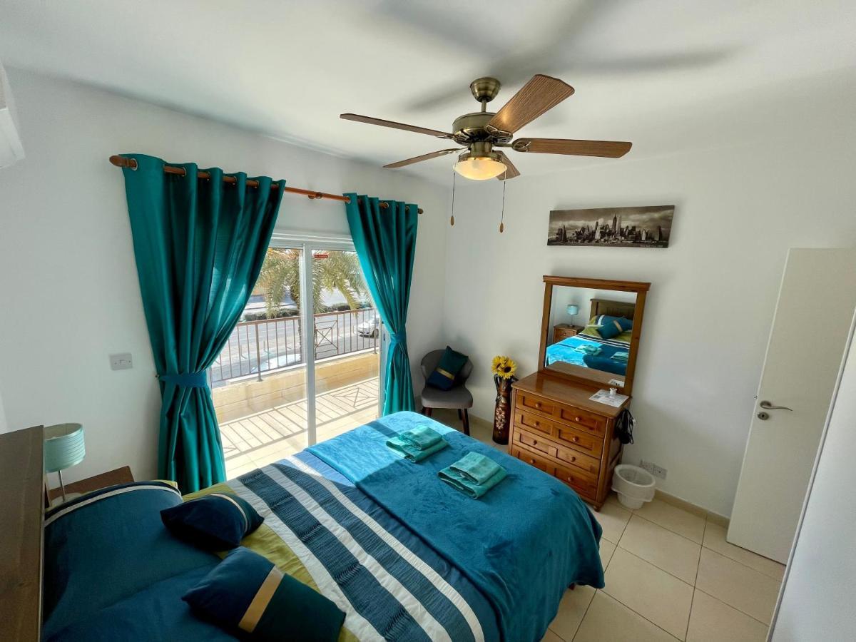 109 Queens Gardens, Apartment *
