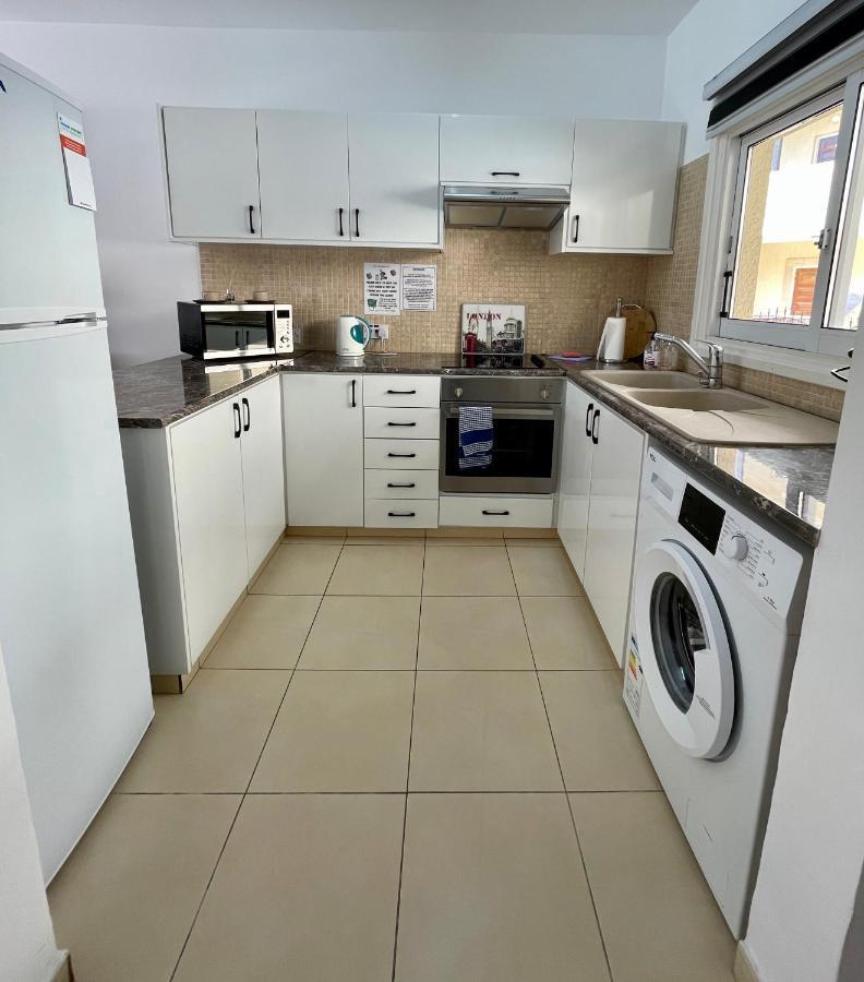 109 Queens Gardens, * Paphos