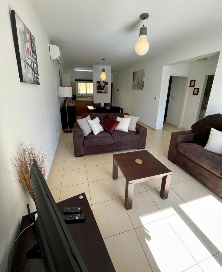 Apartment 109 Queens Gardens,