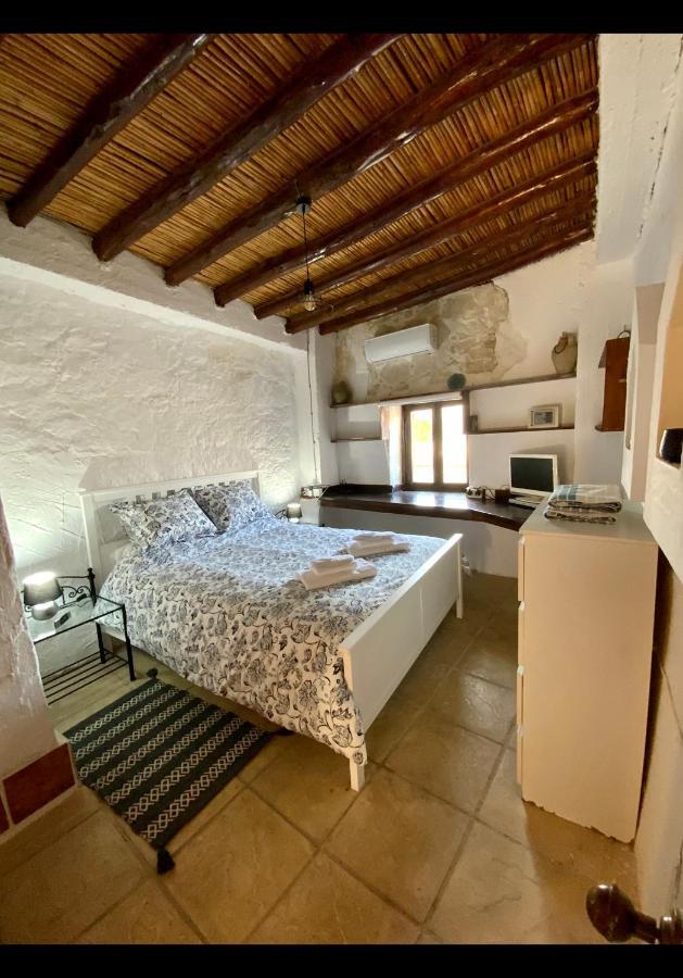 Georgios Retreat. Quaint Stone House. *