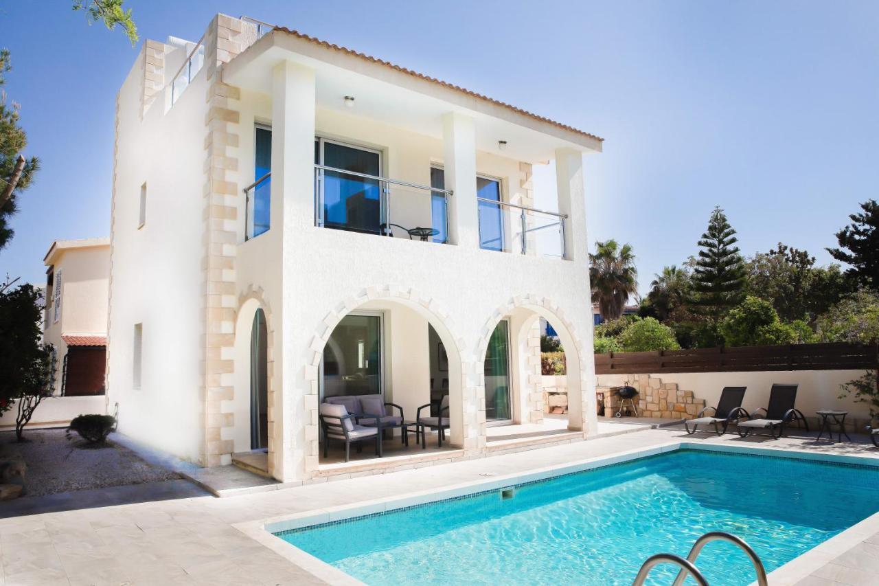 Villa Lighthouse Villa, & Close To Paphos