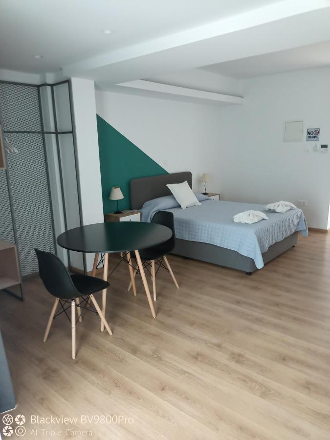 Joseph'spot Center Aparthotel Paphos