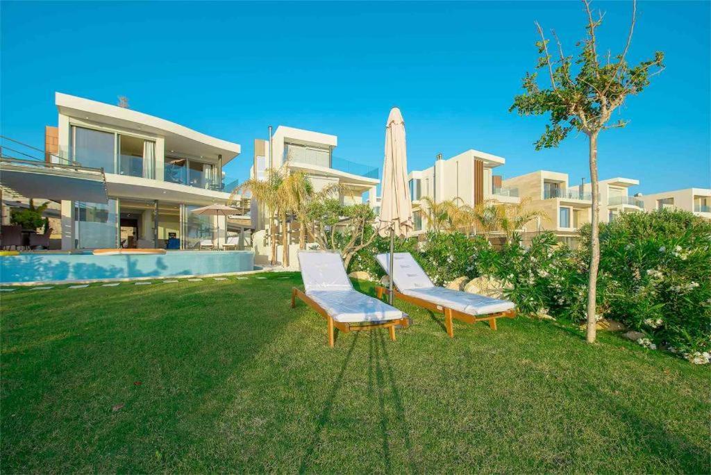 Adonis Beach Villas No.32
