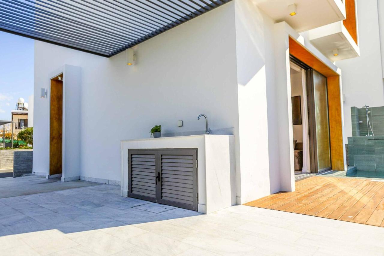 Laurus 6 Villa *