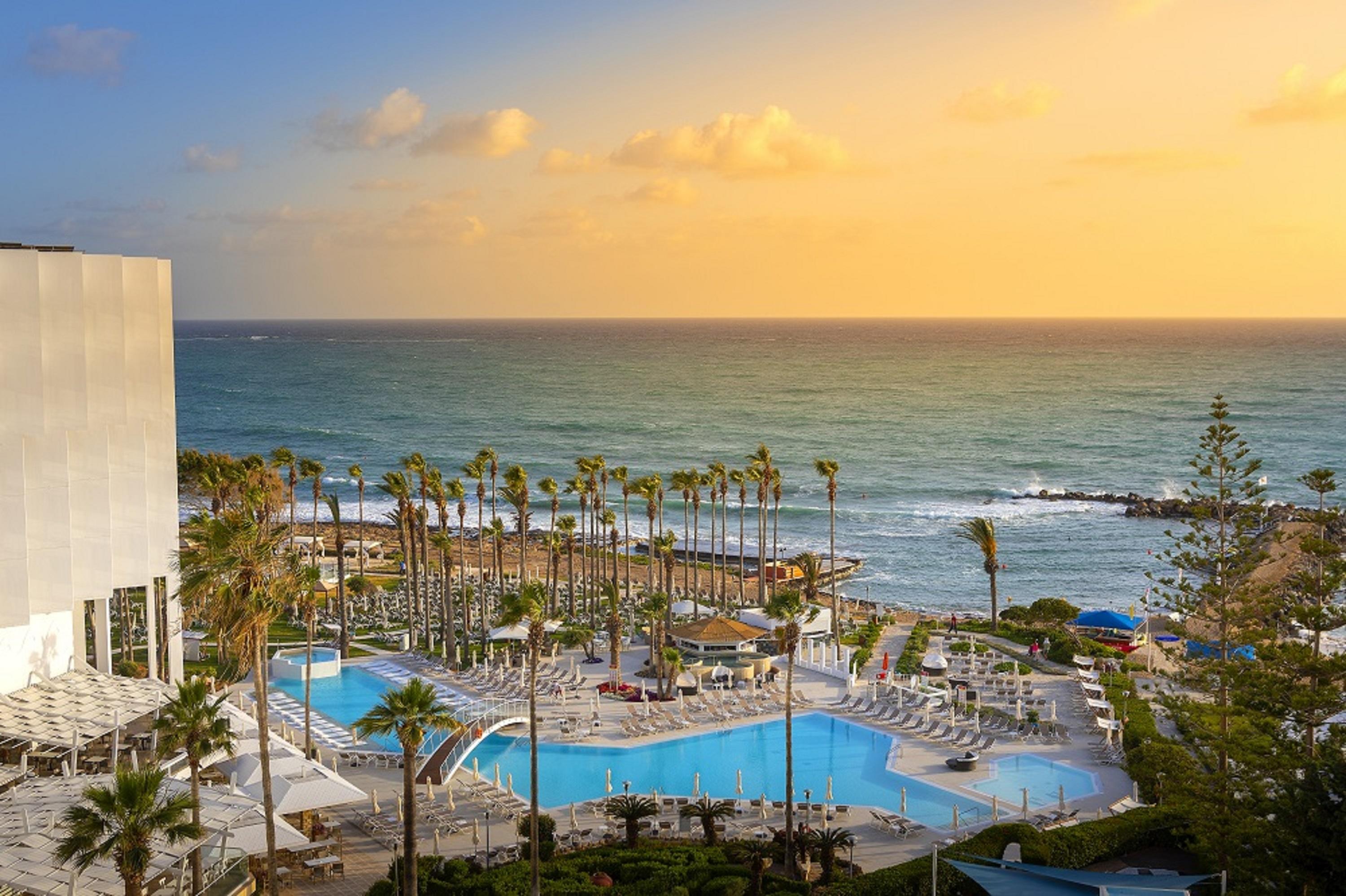 Hotel Leonardo Plaza Cypria Maris & (adults Only)