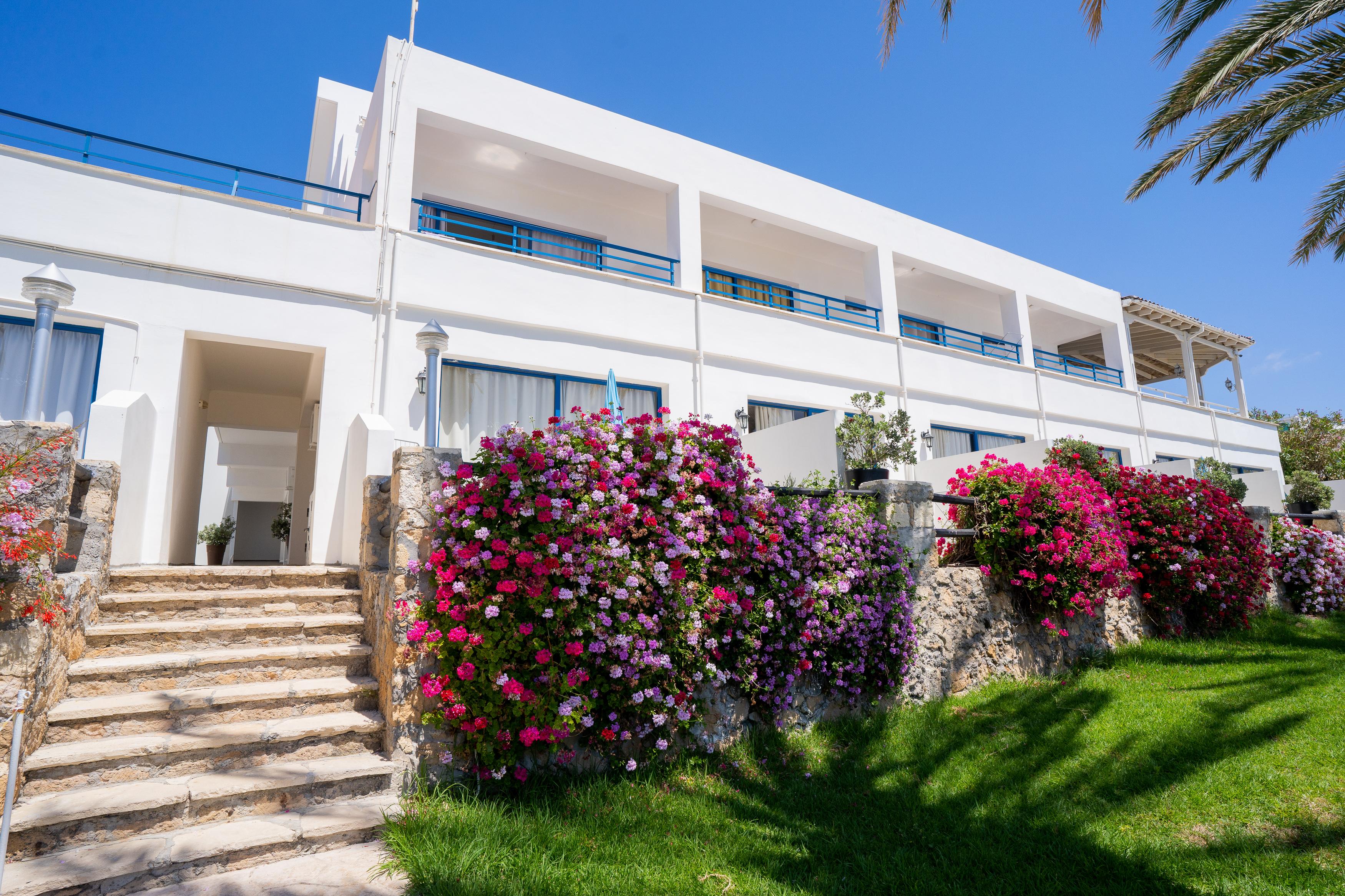 Vrachia & - Adults Only Aparthotel 3*