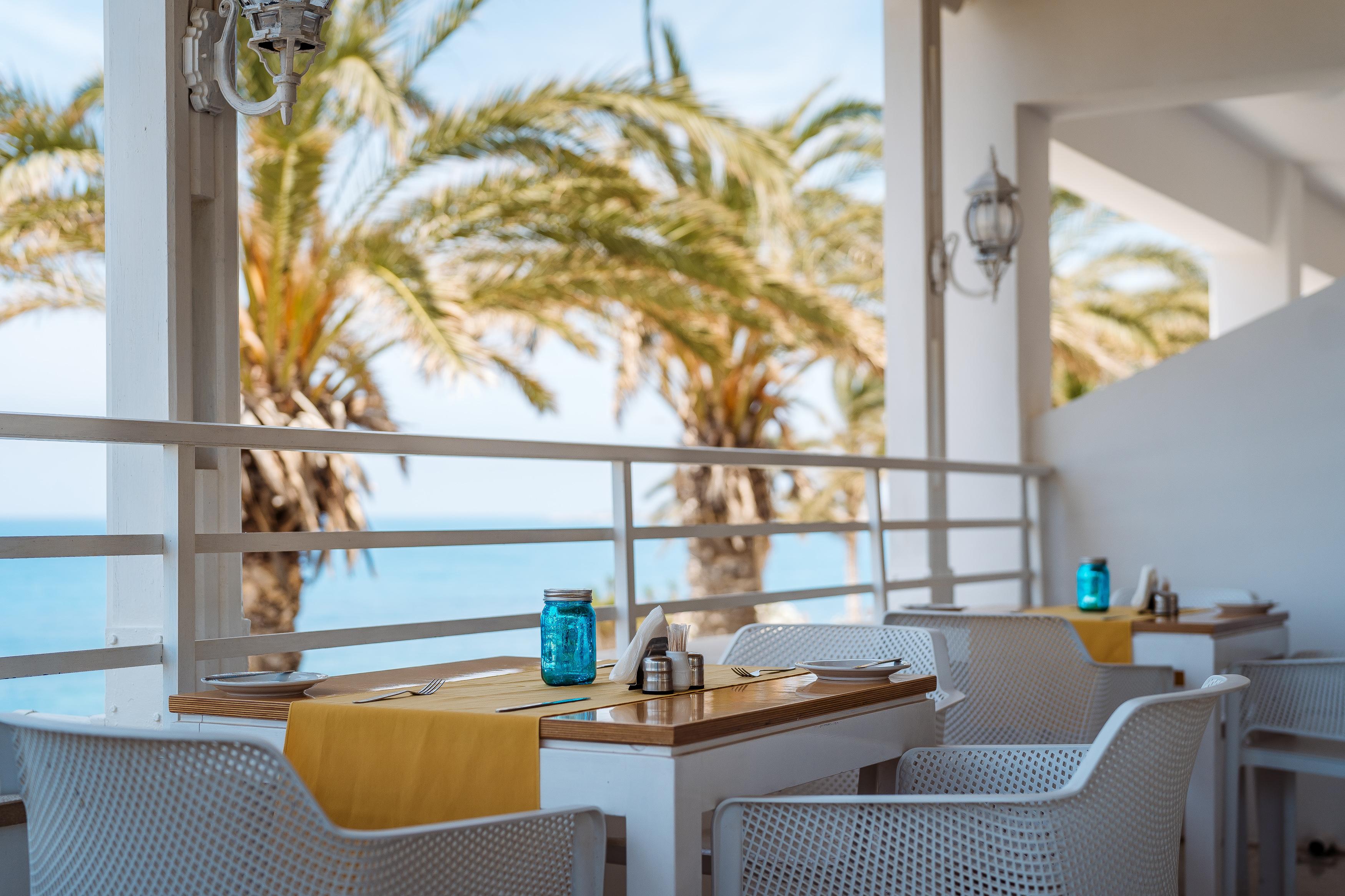 Aparthotel Vrachia & - Adults Only